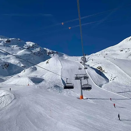 Apartment La Swiss Alps *